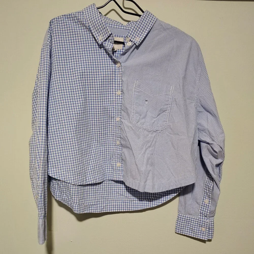 **NWT** Women’s American Eagle Long Sleeve Button Front Cropped Shirt, Medium